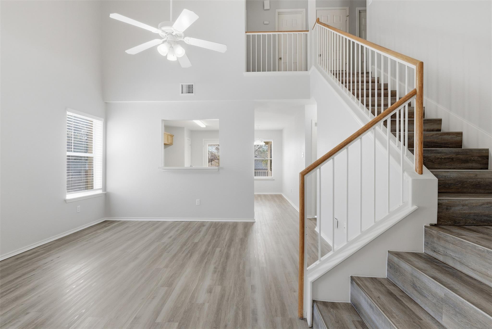 11607 Paul E Anderson Dr, Austin, TX 78748