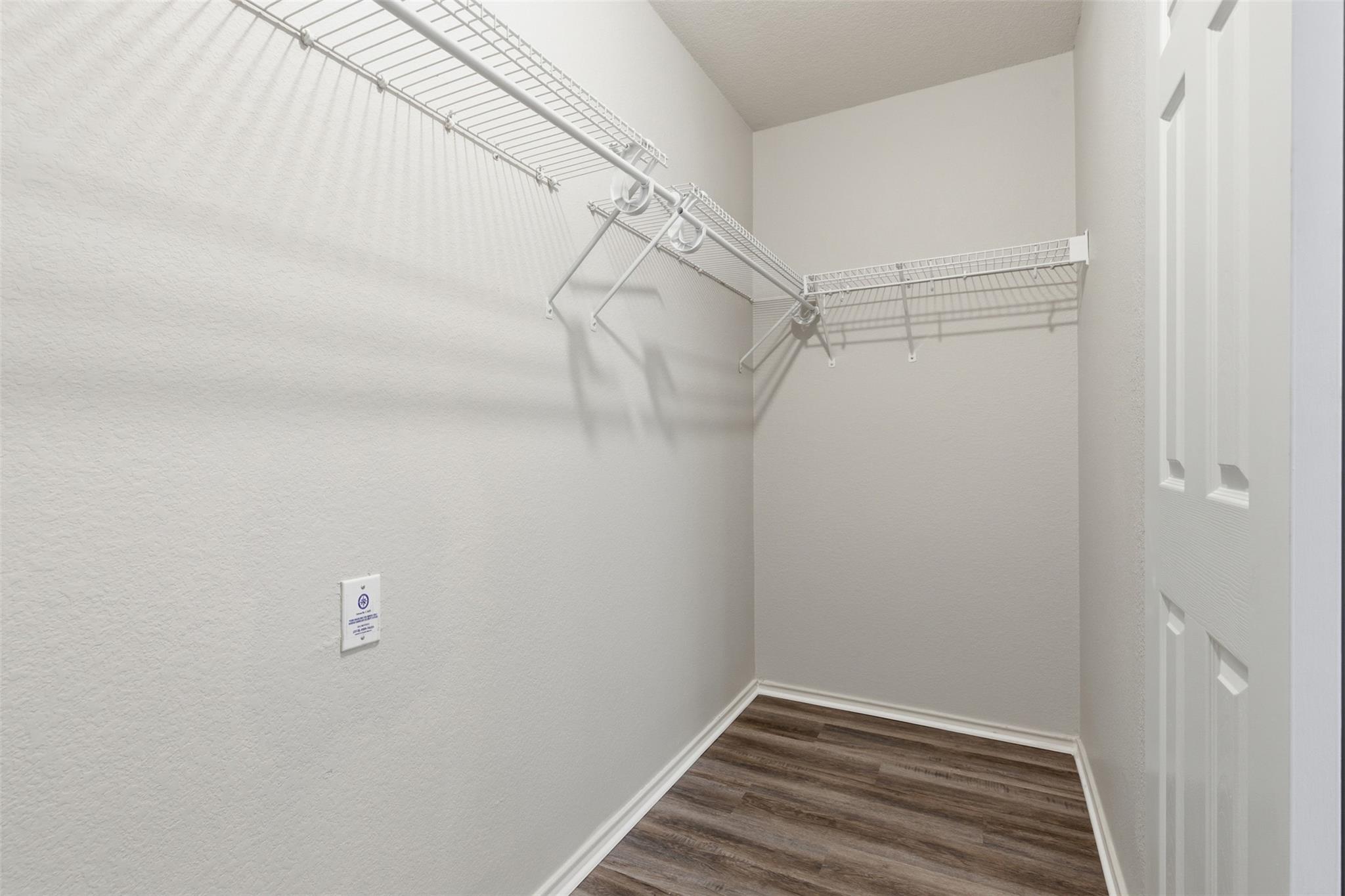 11607 Paul E Anderson Dr, Austin, TX 78748