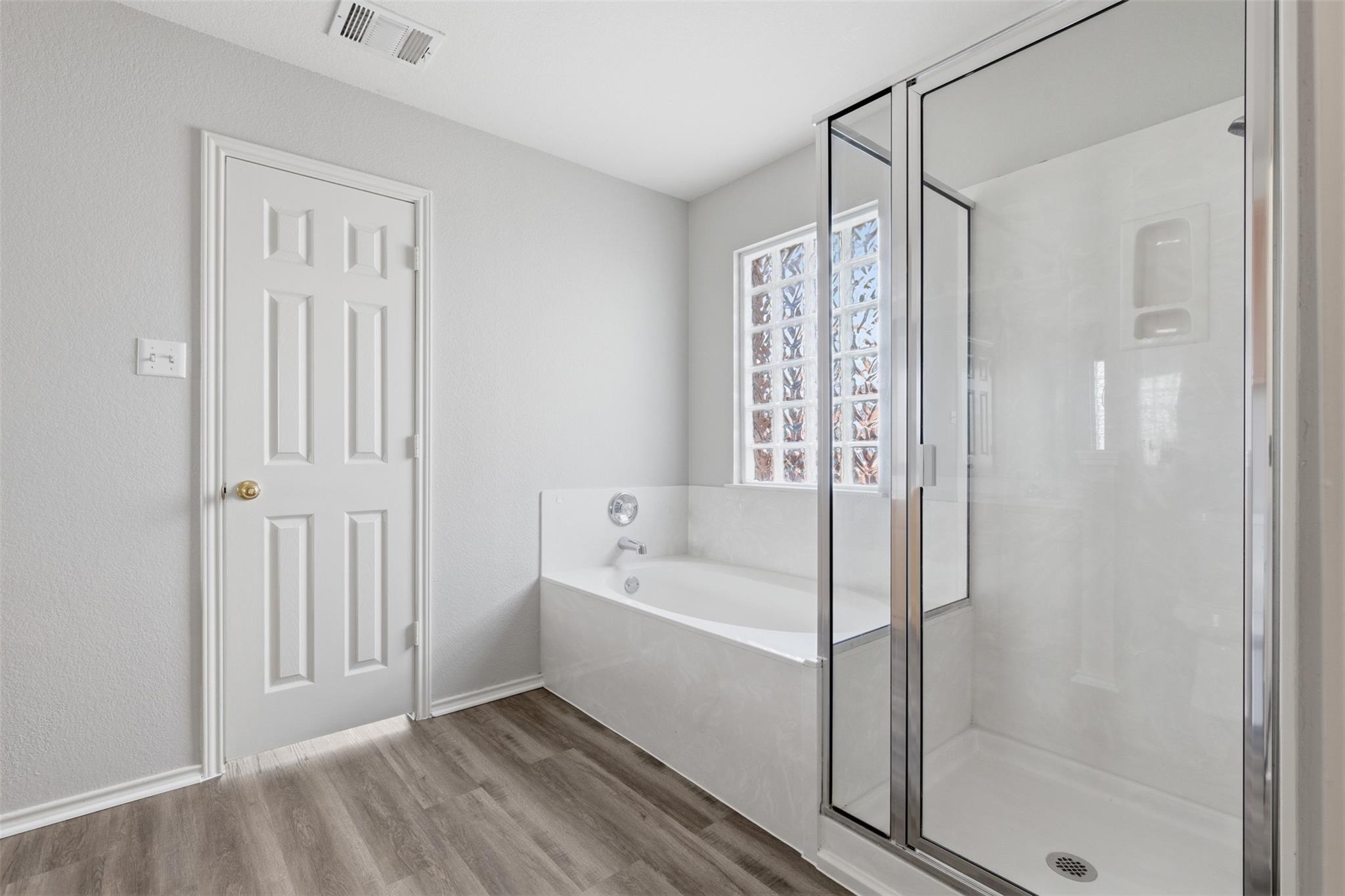 11607 Paul E Anderson Dr, Austin, TX 78748