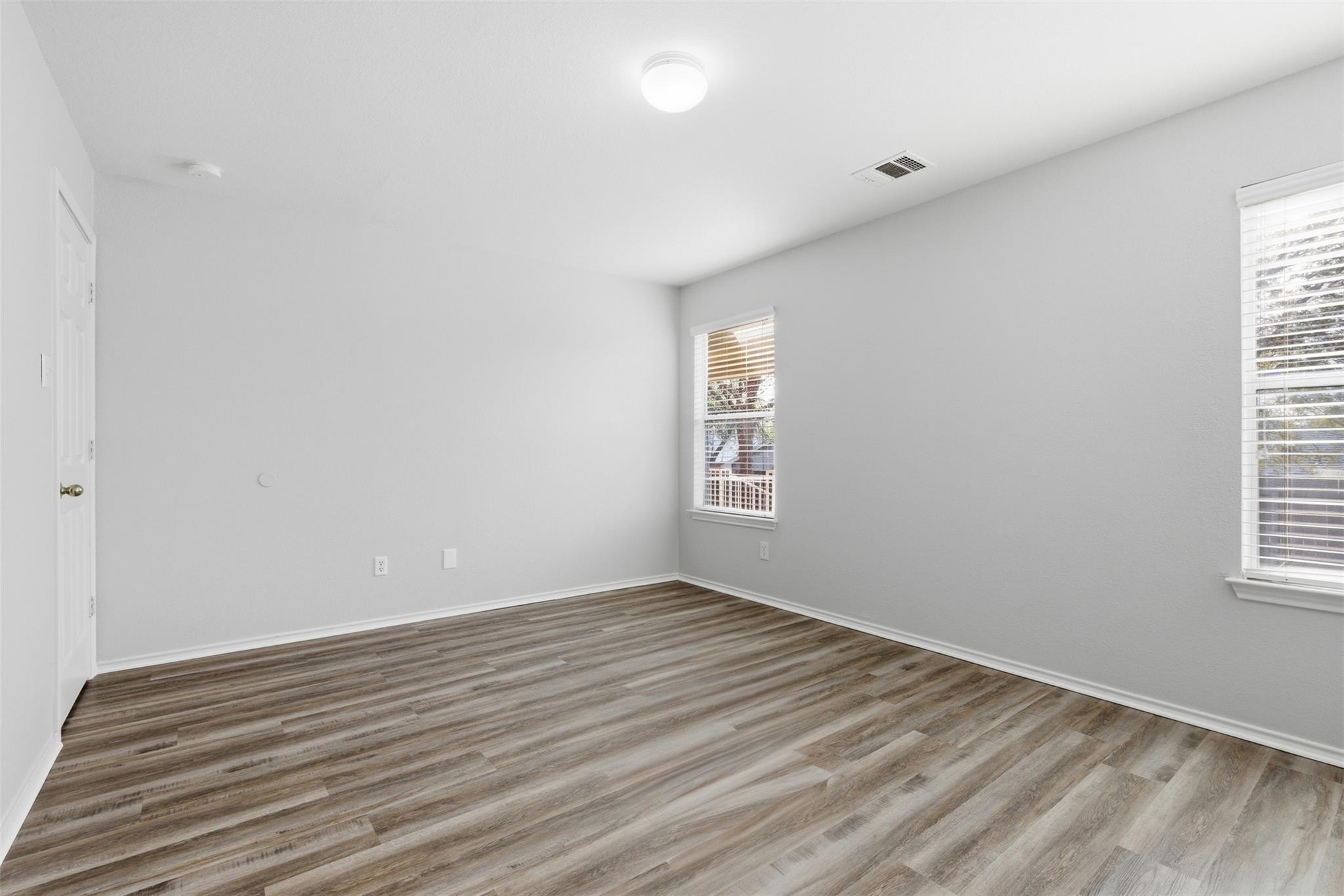 11607 Paul E Anderson Dr, Austin, TX 78748