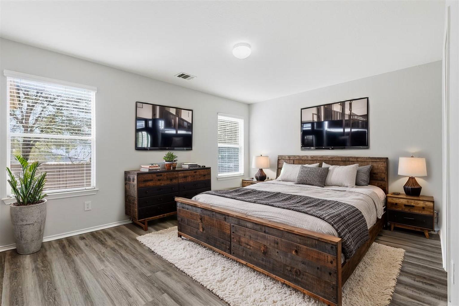 11607 Paul E Anderson Dr, Austin, TX 78748