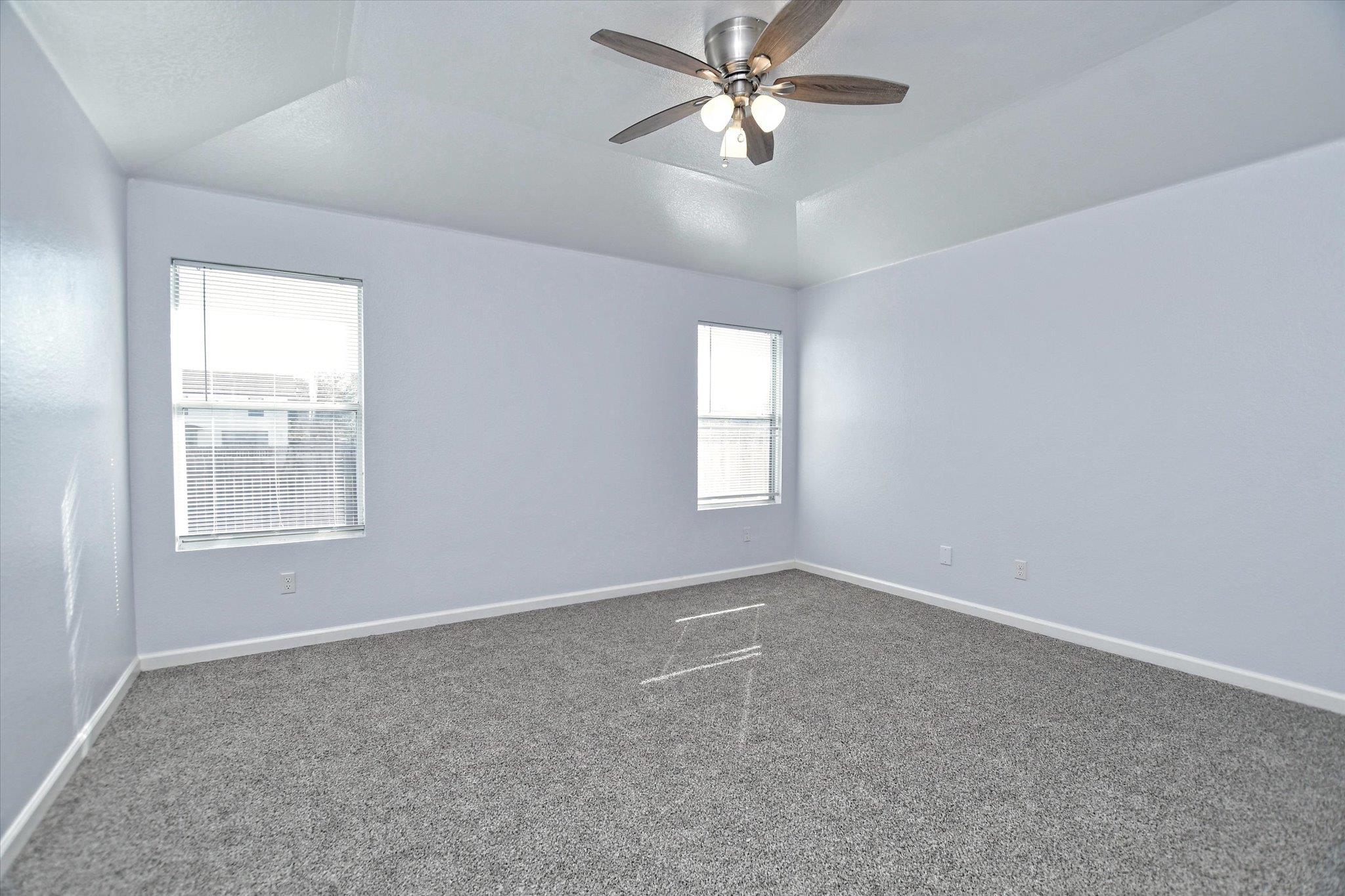 401 Bandara Woods Blvd, Elgin, TX 78621