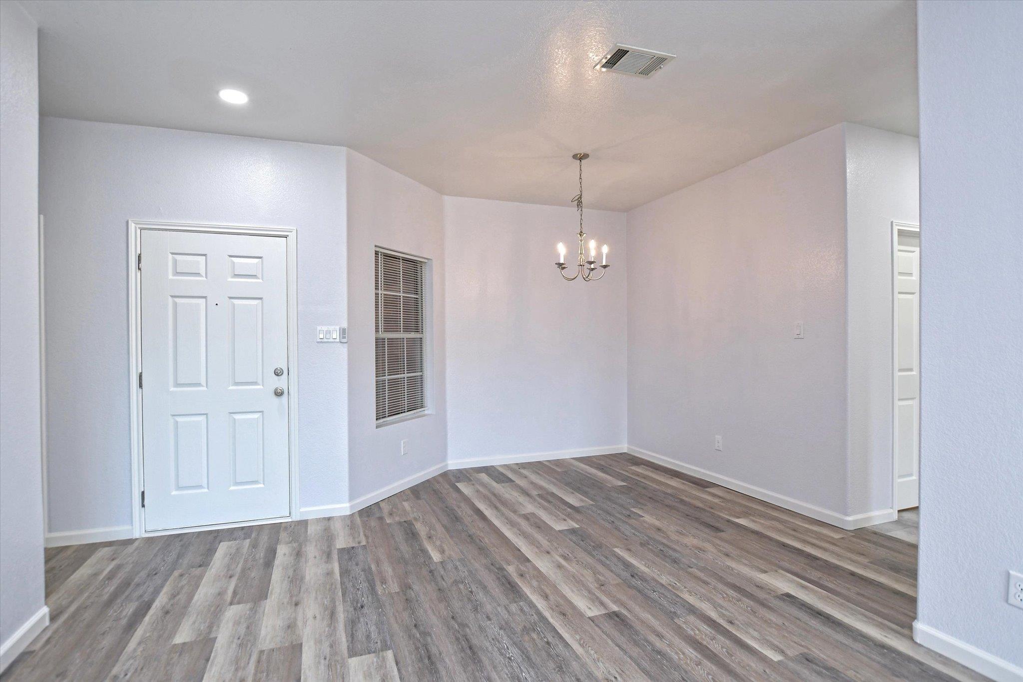 401 Bandara Woods Blvd, Elgin, TX 78621