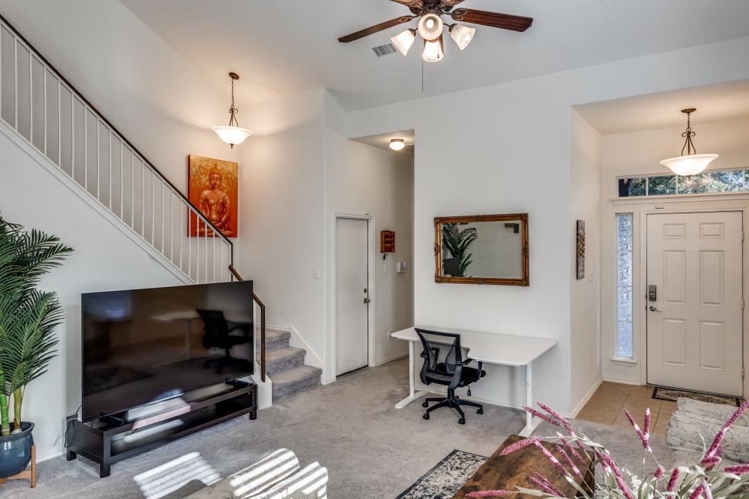 10300 Laredo Dr, Austin, TX 78748