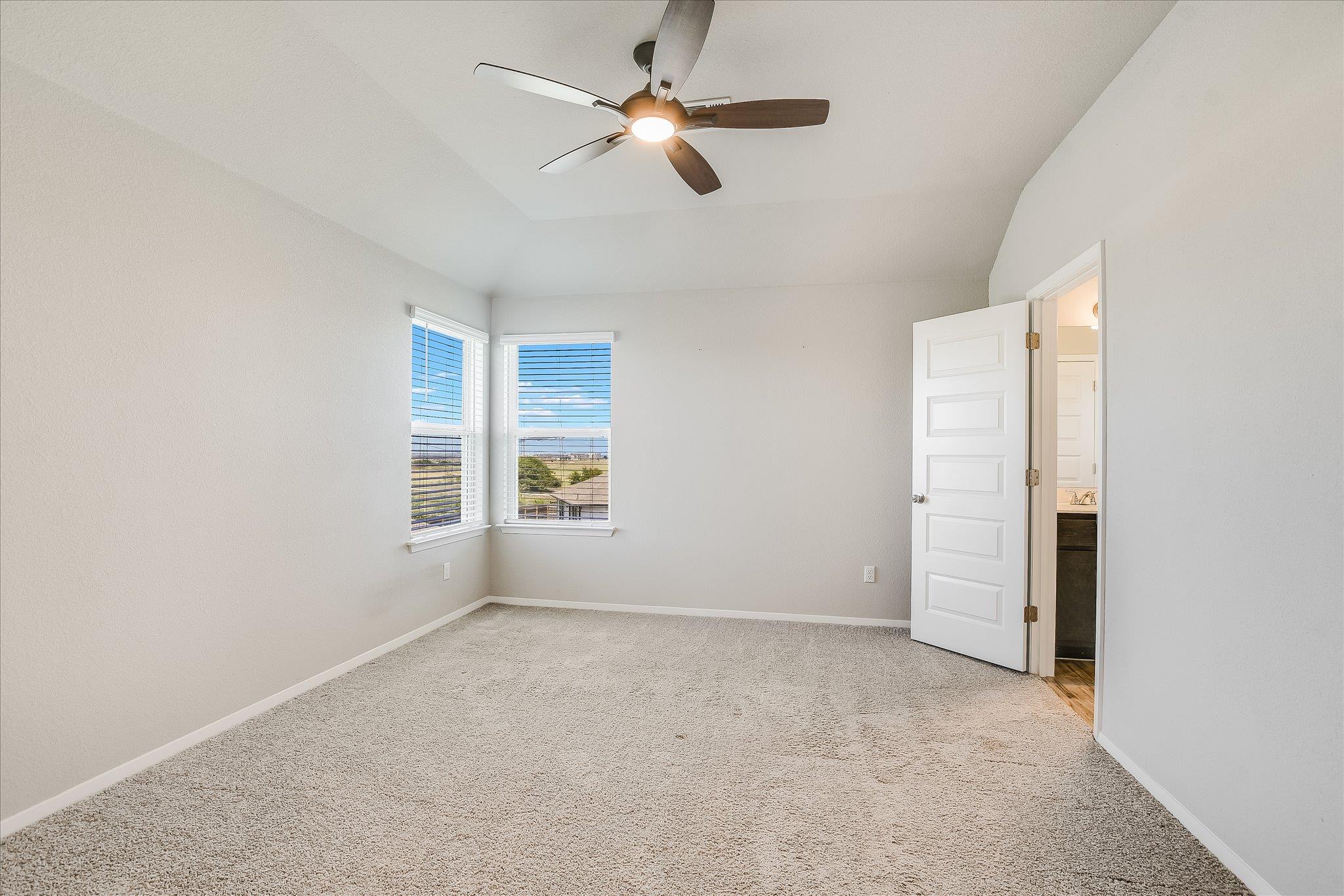 204 Crescent St, Georgetown, TX 78626