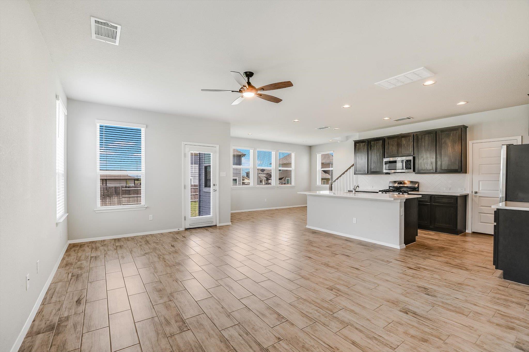 204 Crescent St, Georgetown, TX 78626