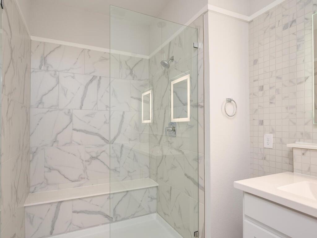 12001 Vista Parke Dr # 1103, Austin, TX 78726