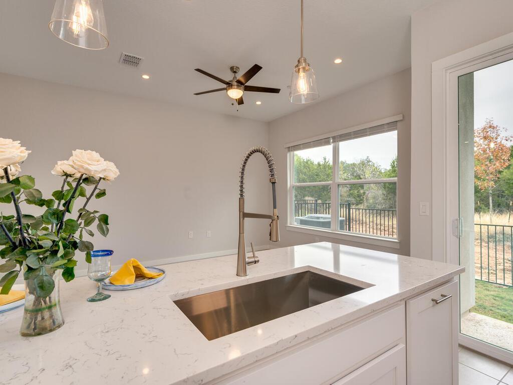 12001 Vista Parke Dr # 1103, Austin, TX 78726