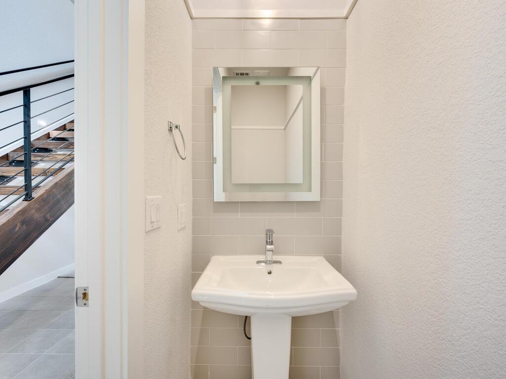 12001 Vista Parke Dr # 1103, Austin, TX 78726