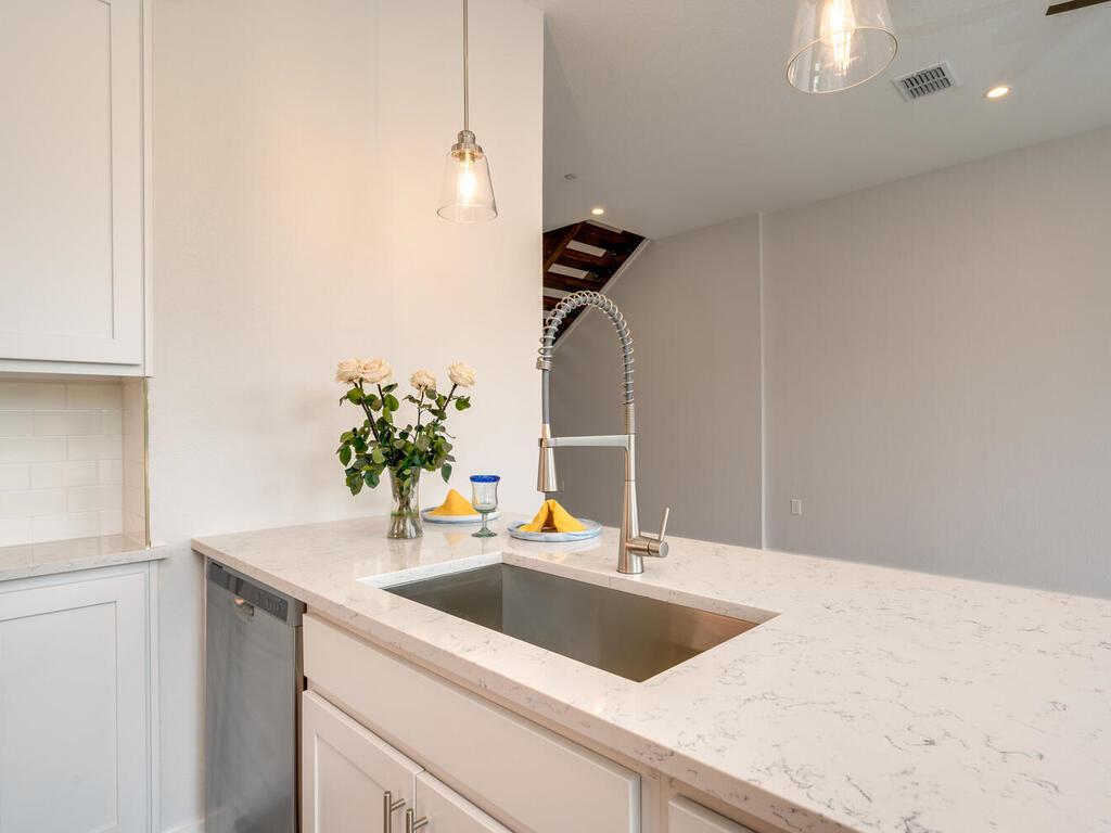 12001 Vista Parke Dr # 1103, Austin, TX 78726