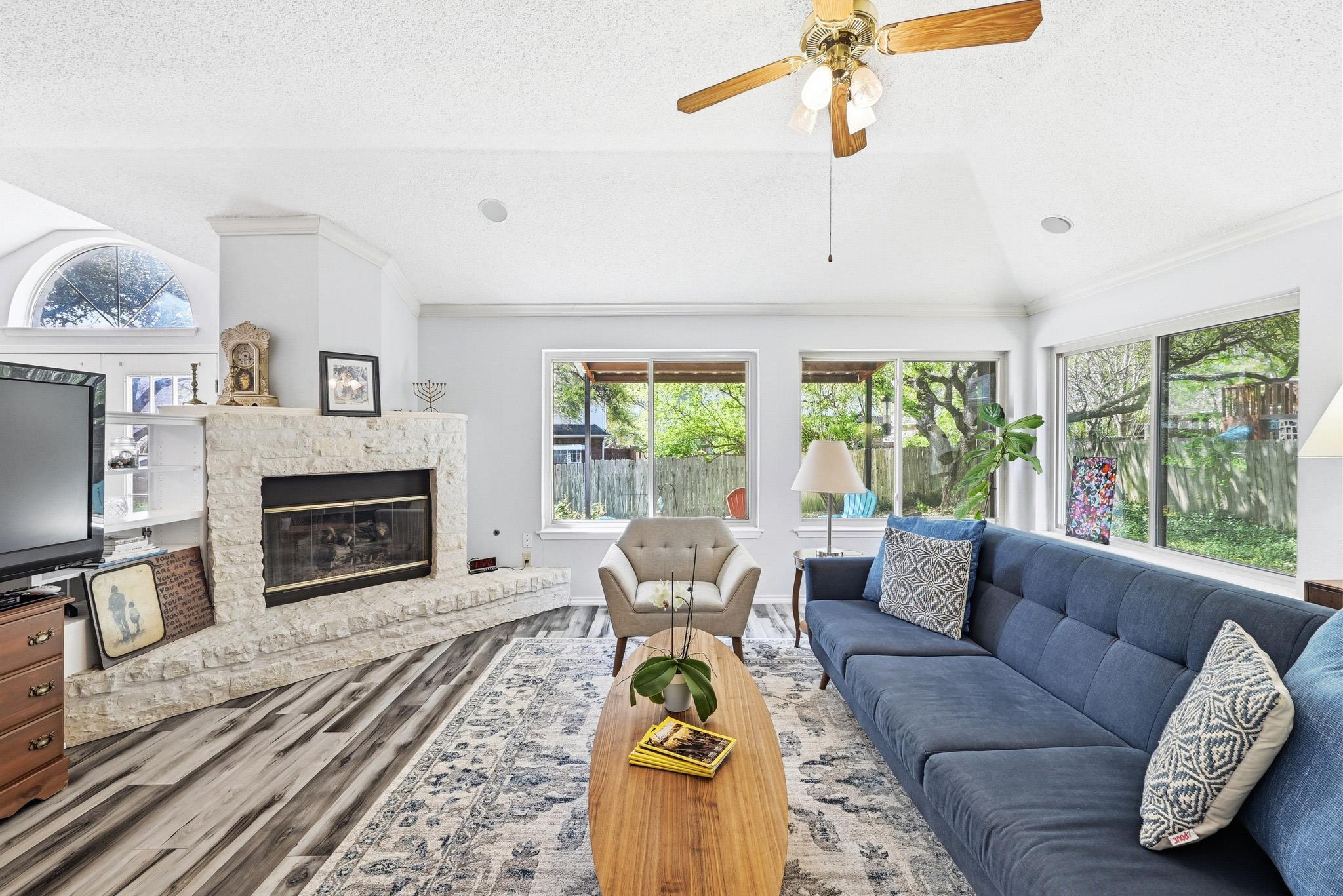 10803 Pinkney Ln, Austin, TX 78739