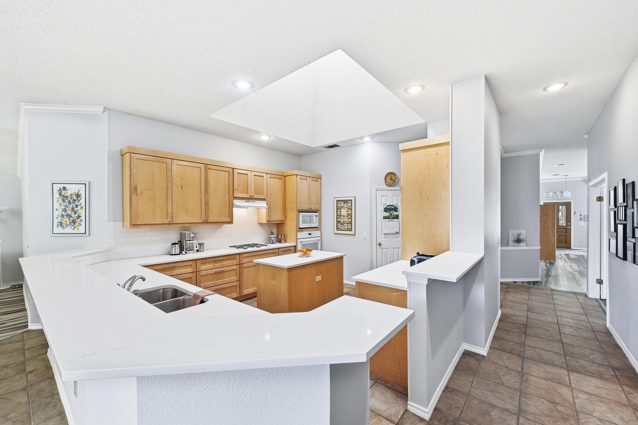 10803 Pinkney Ln, Austin, TX 78739