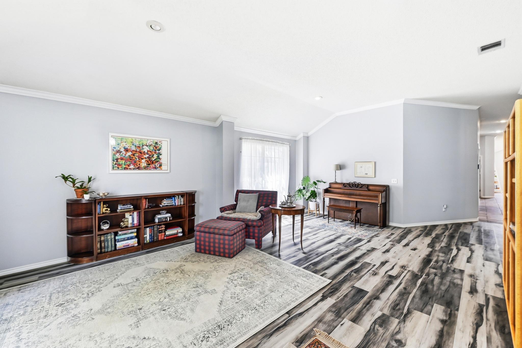 10803 Pinkney Ln, Austin, TX 78739