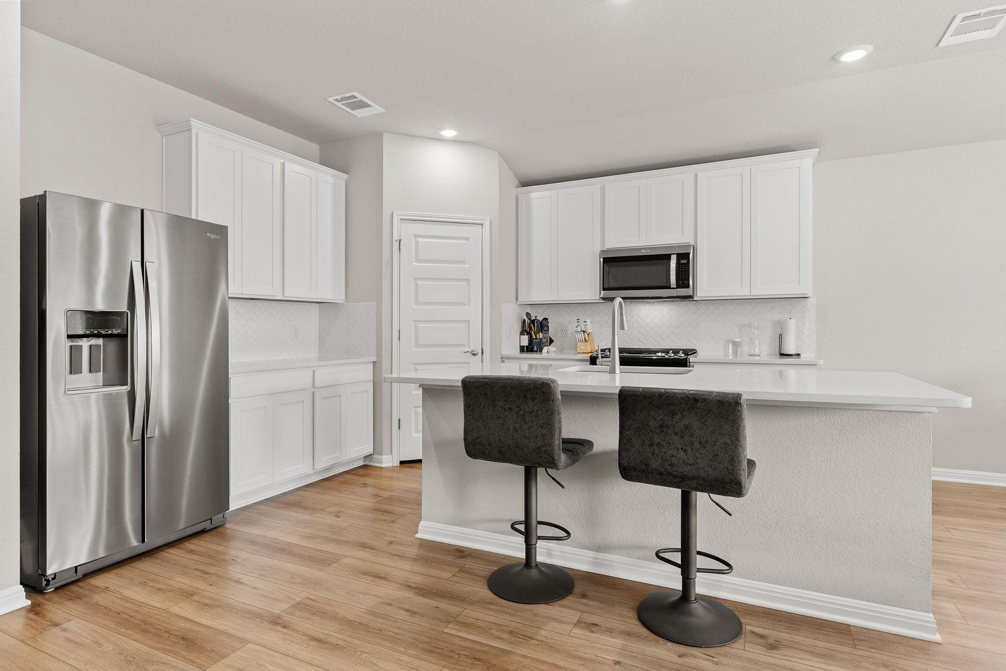 110 Greenspire Downs Dr, Hutto, TX 78634