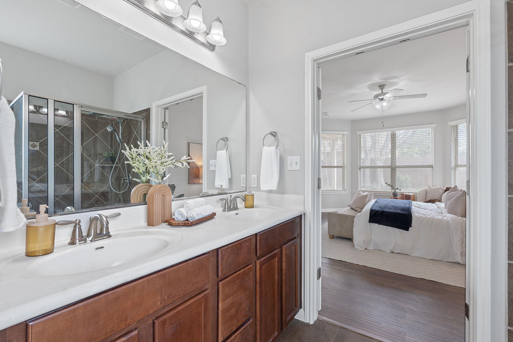 129 Phil Mickelson Ct, Round Rock, TX 78664