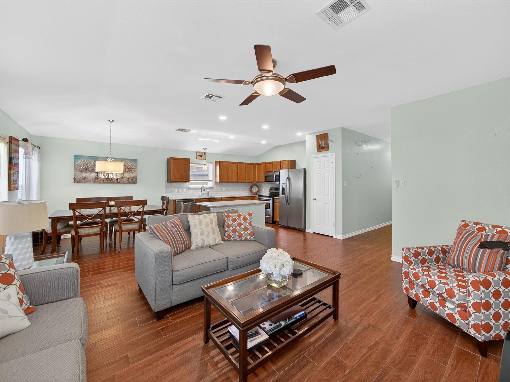 412 Emma Rose Trl, Leander, TX 78641