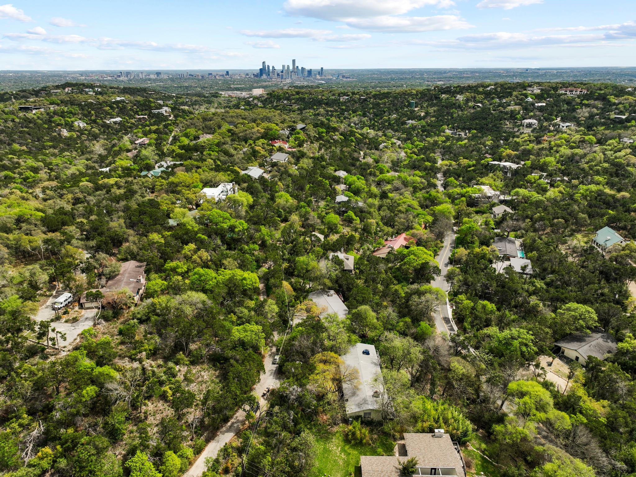 1204 Yaupon Valley Rd, West Lake Hills, TX 78746