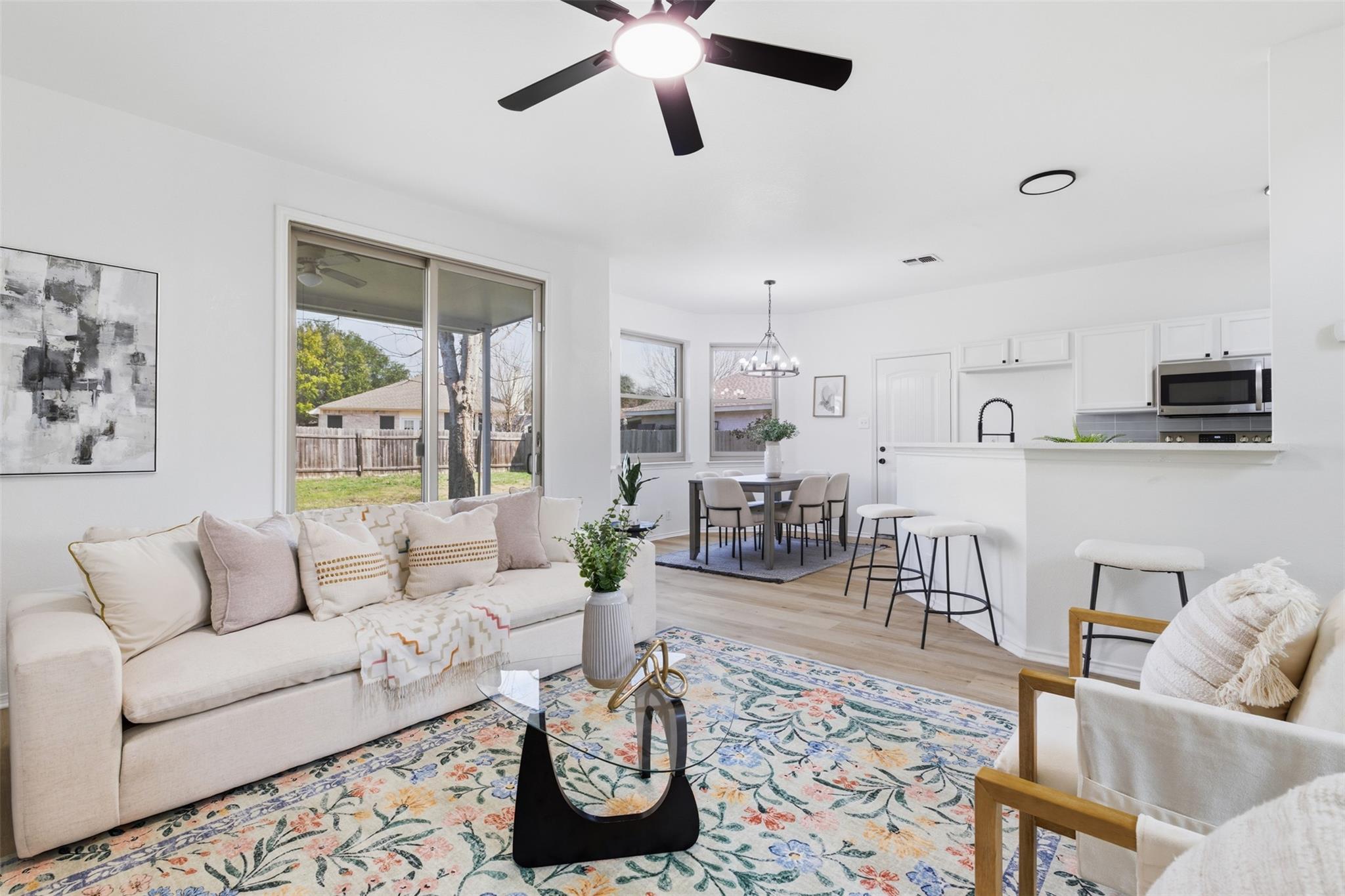 7247 Wardman Dr, Del Valle, TX 78617