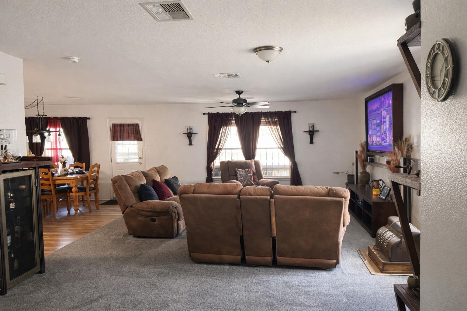 12952 Wedding Dr, Manor, TX 78653