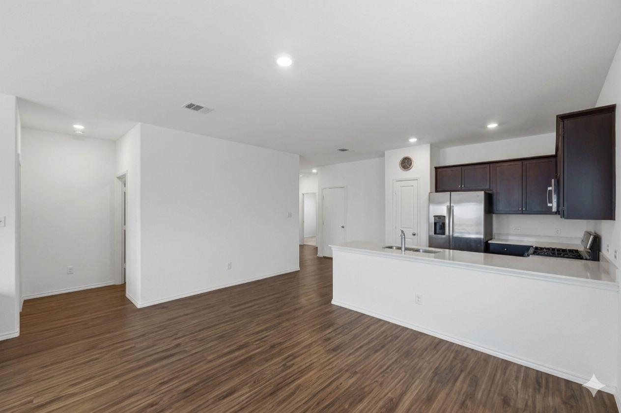 1205 Rio Frio Ln, Georgetown, TX 78626