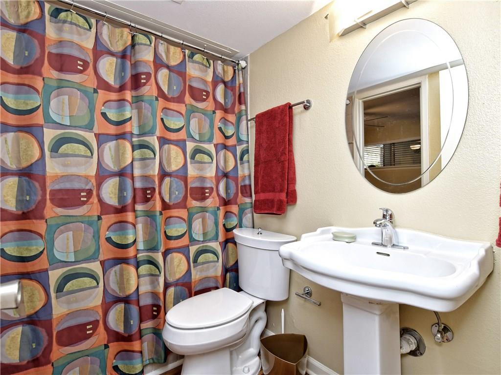 1818 S Lakeshore Blvd # 20, Austin, TX 78741