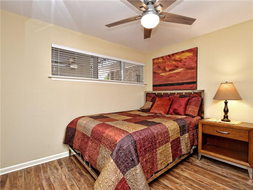 1818 S Lakeshore Blvd # 20, Austin, TX 78741