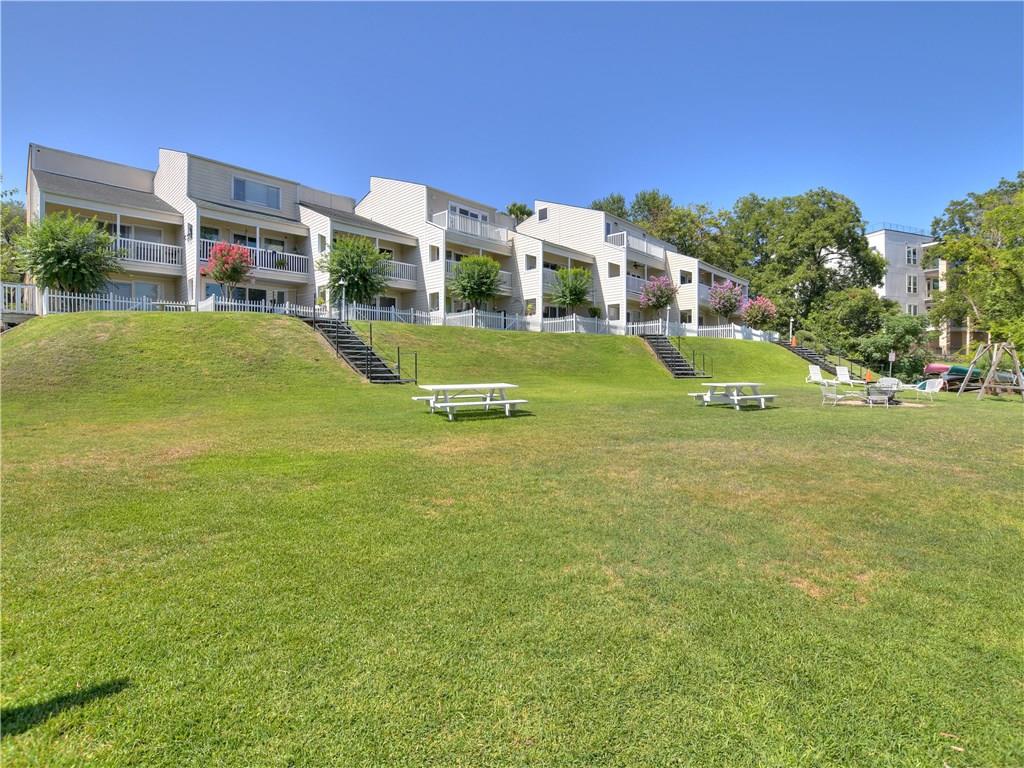 1818 S Lakeshore Blvd # 20, Austin, TX 78741