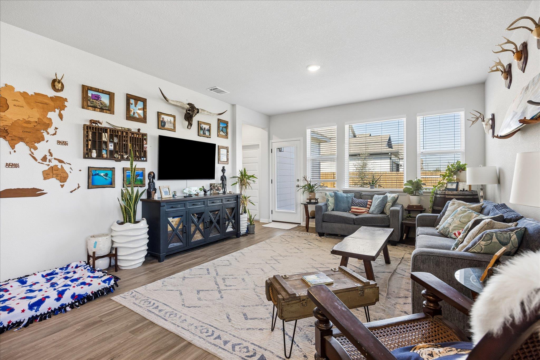 8300 Augeron Dr, Austin, TX 78747