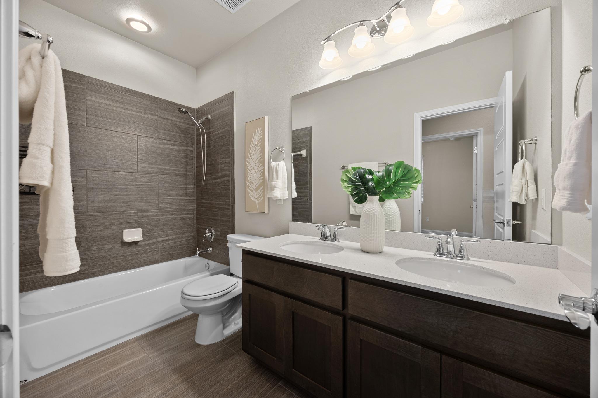 6814 E Riverside Dr # 104, Austin, TX 78741