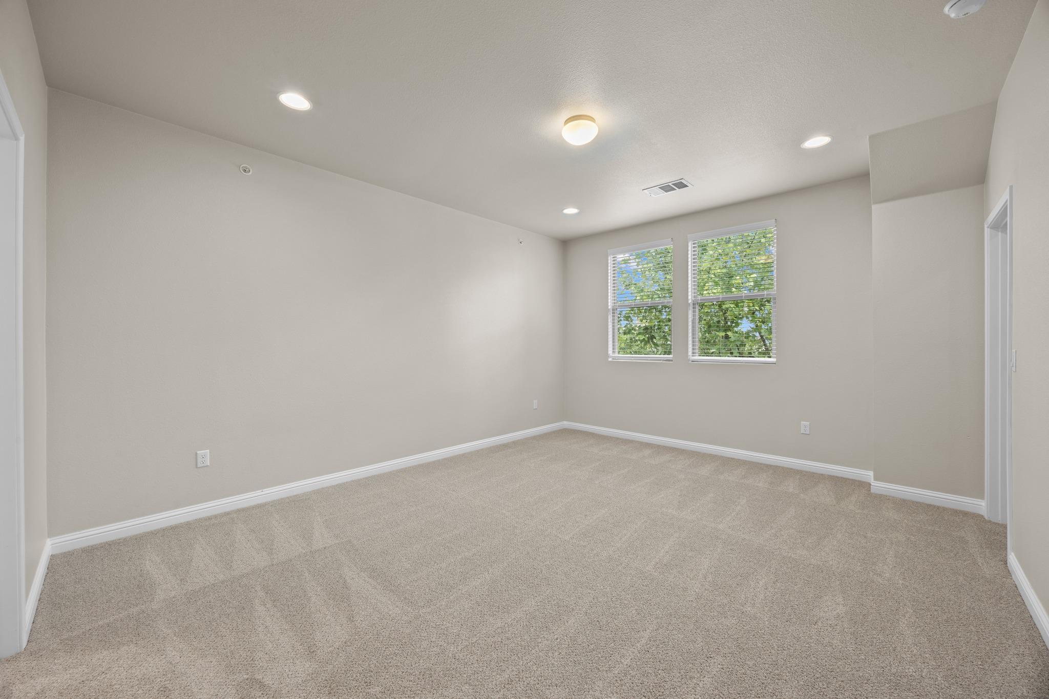 6814 E Riverside Dr # 104, Austin, TX 78741