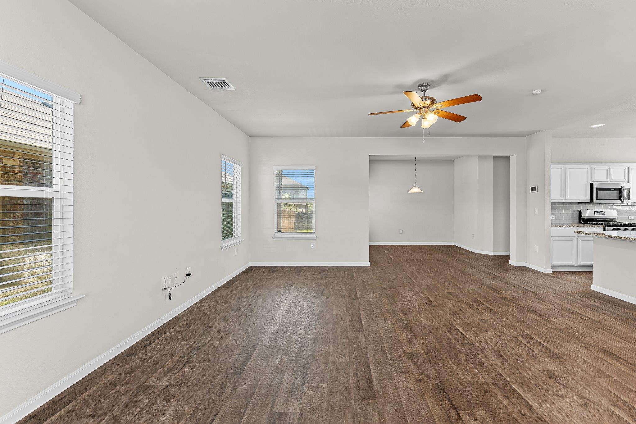 14001 Heywood Dr, Pflugerville, TX 78660