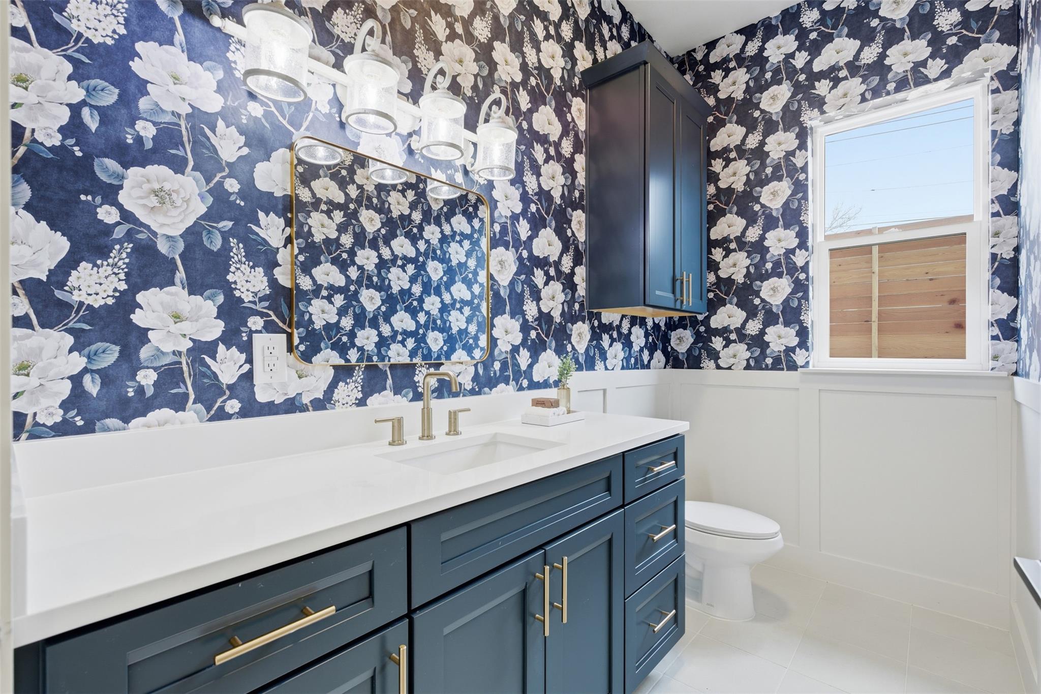 8115 Rockwood Ln # B, Austin, TX 78757