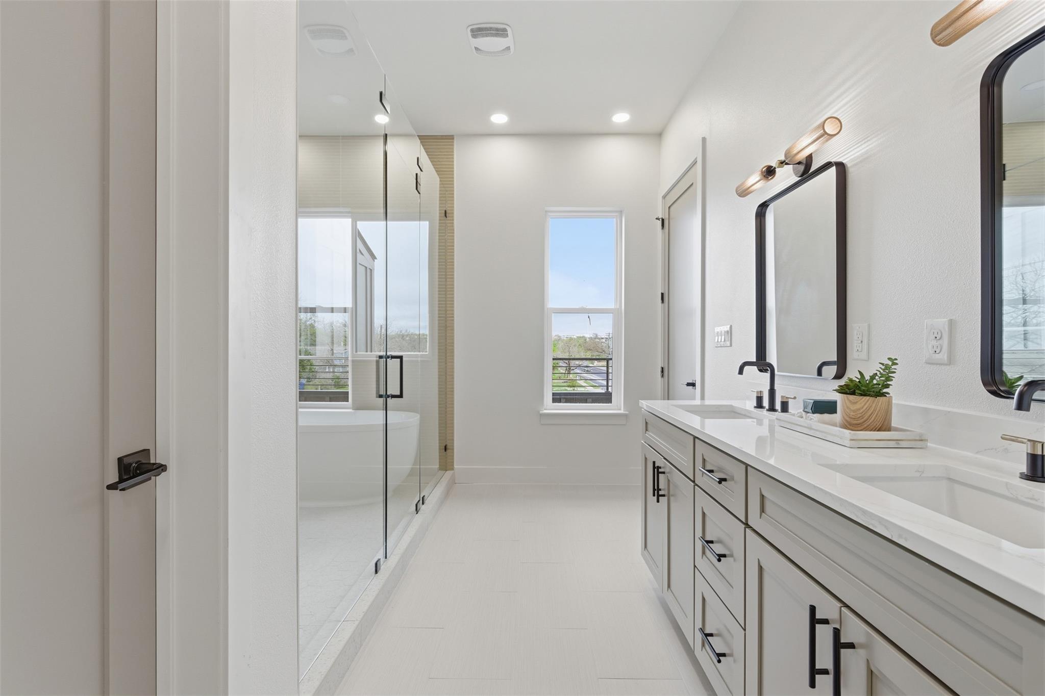 8115 Rockwood Ln # B, Austin, TX 78757