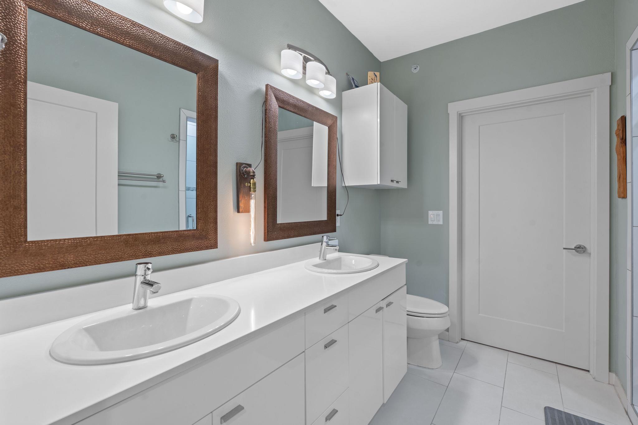 4361 S Congress Ave # 322, Austin, TX 78745