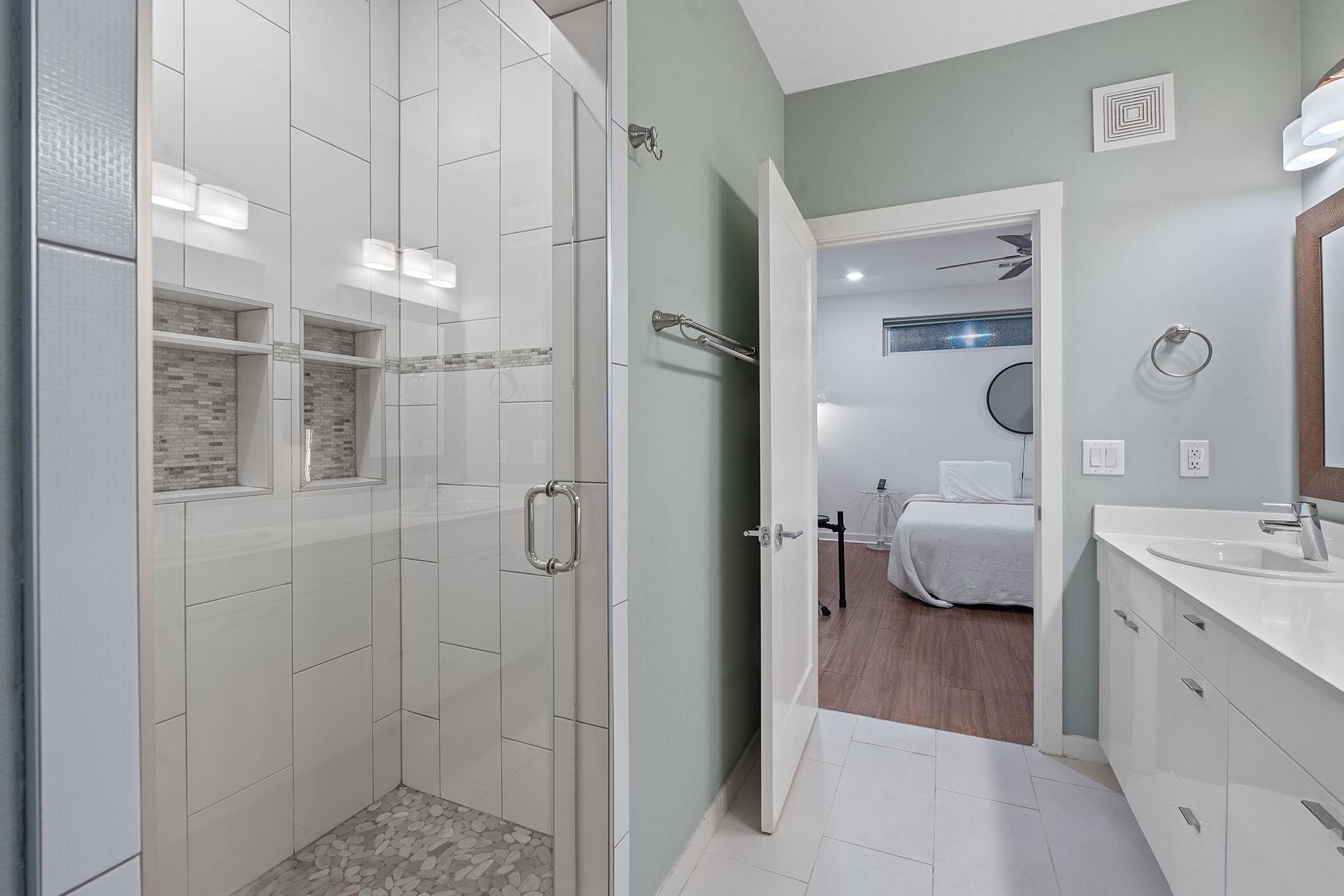 4361 S Congress Ave # 322, Austin, TX 78745