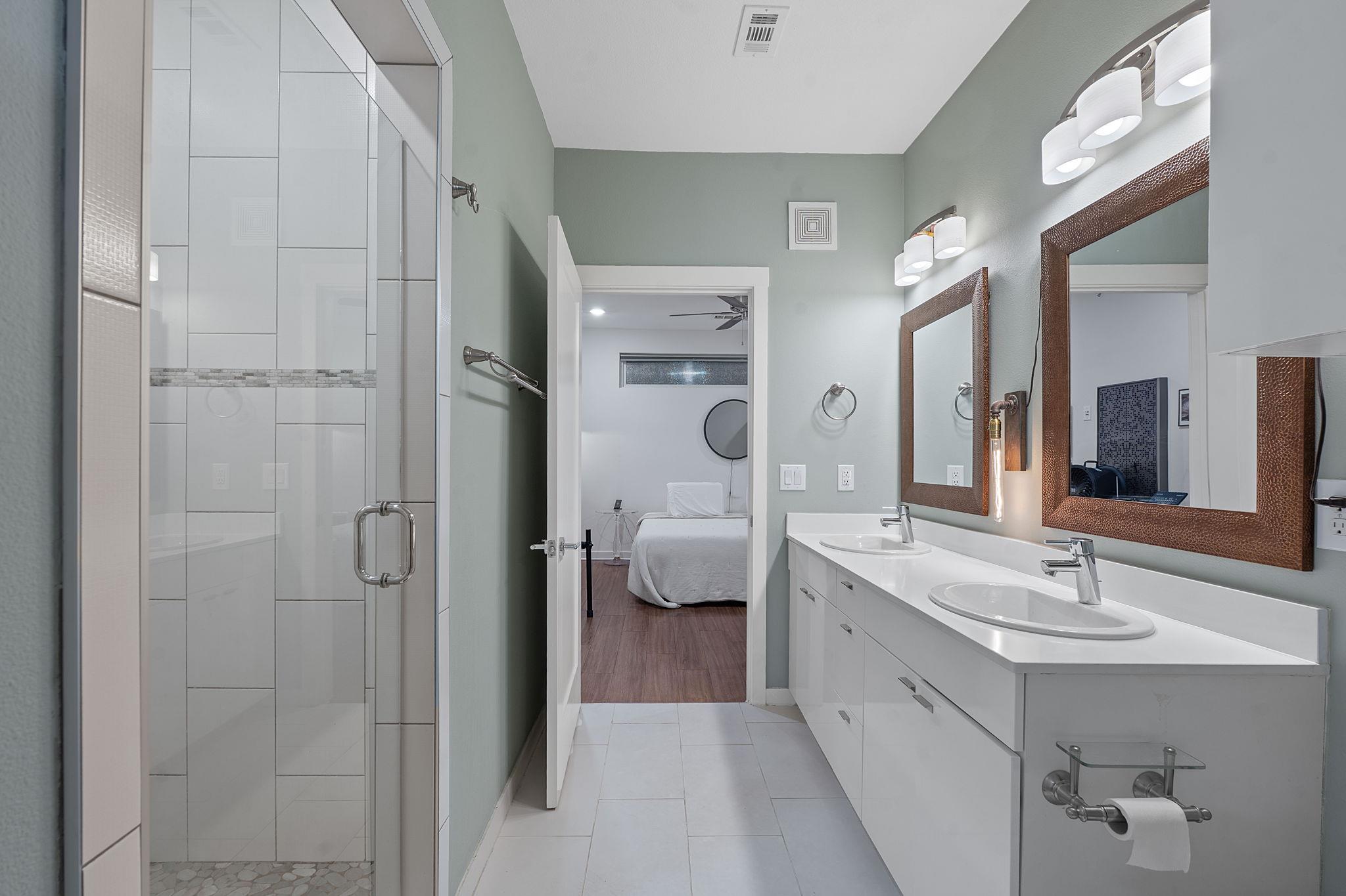 4361 S Congress Ave # 322, Austin, TX 78745