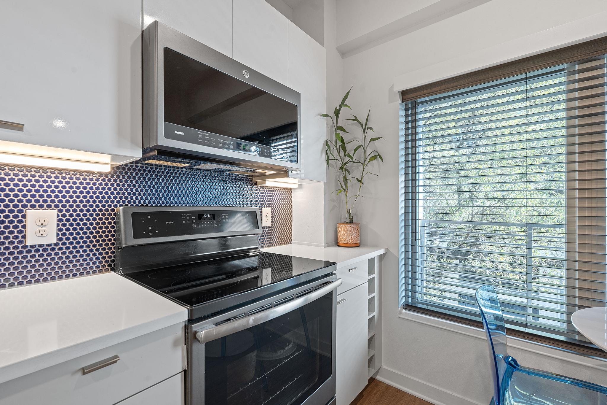 4361 S Congress Ave # 322, Austin, TX 78745