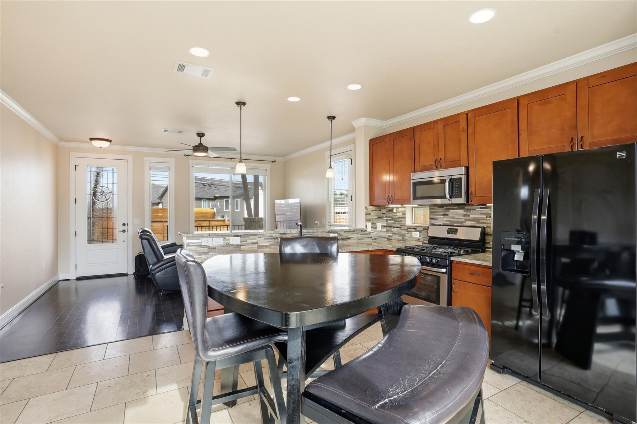 1185 Springdale Rd, Austin, TX 78641