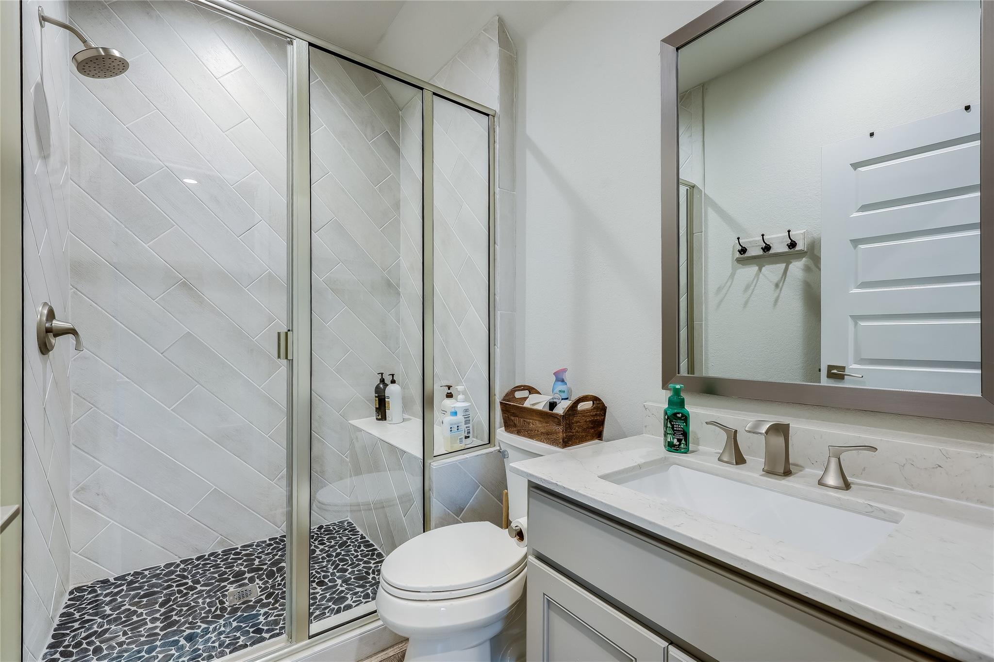 3701 Boone Dr, Lago Vista, TX 78645