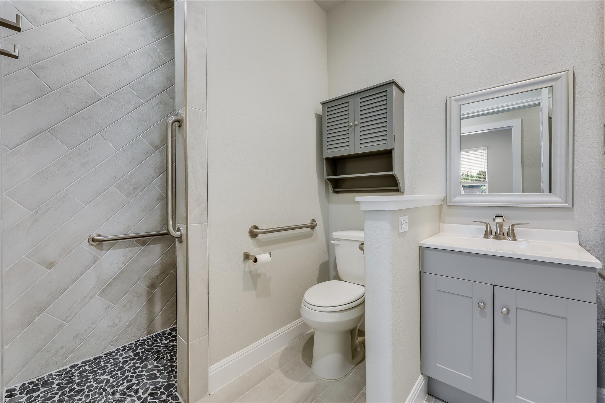 3701 Boone Dr, Lago Vista, TX 78645