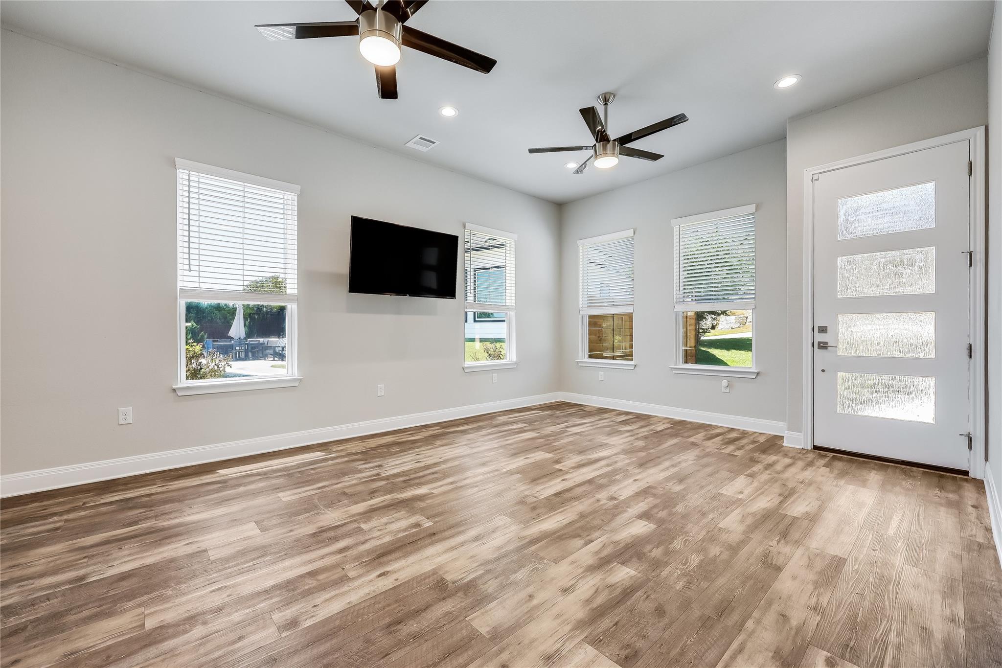 3701 Boone Dr, Lago Vista, TX 78645