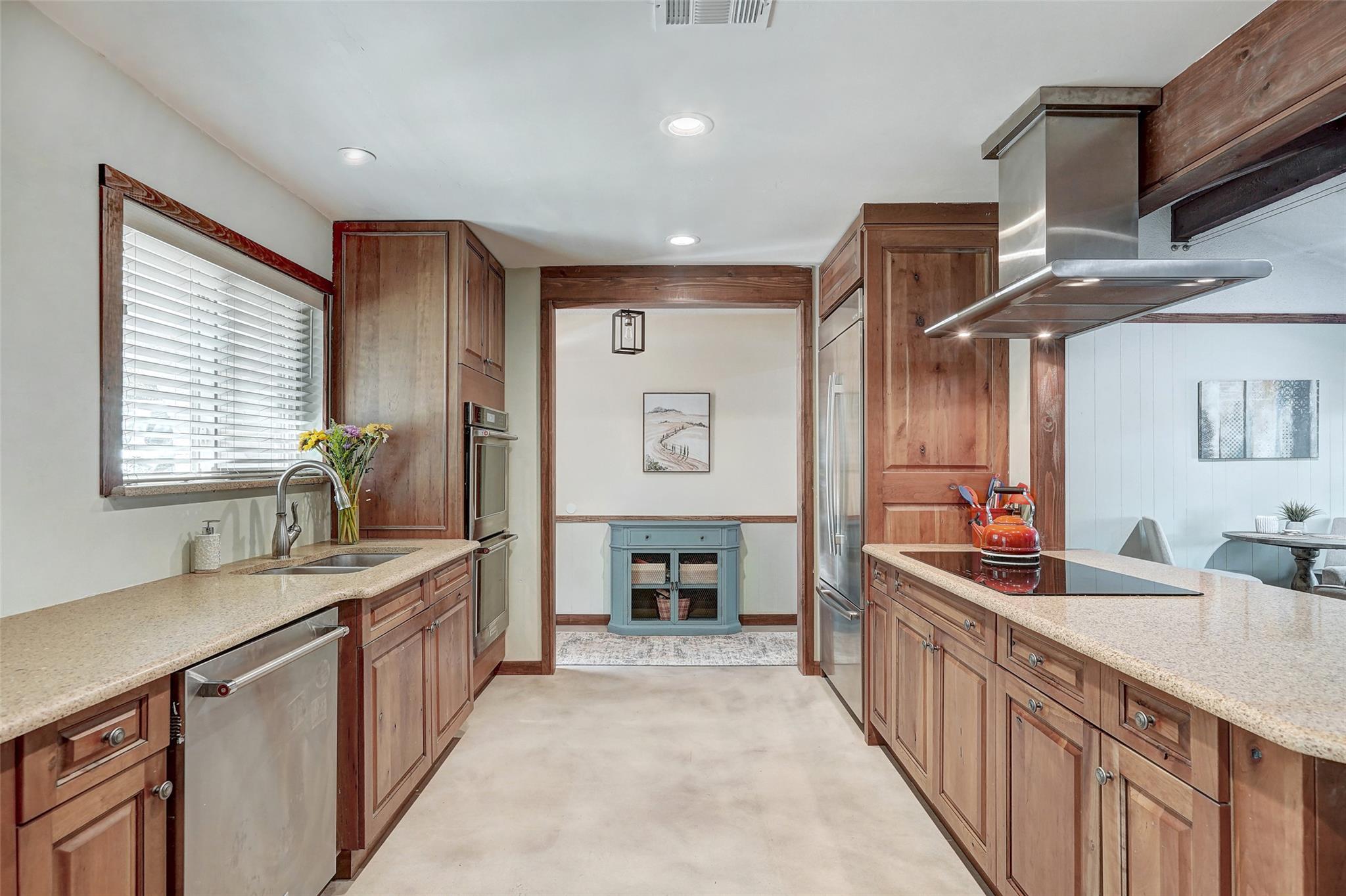 1105 N Riviera Cir, Cedar Park, TX 78613