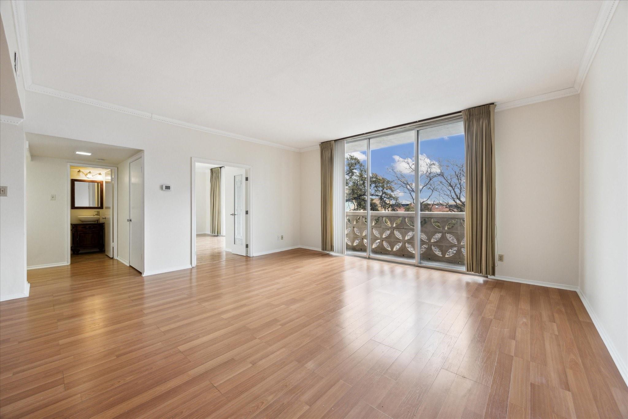 1801 Lavaca St # 2D, Austin, TX 78701