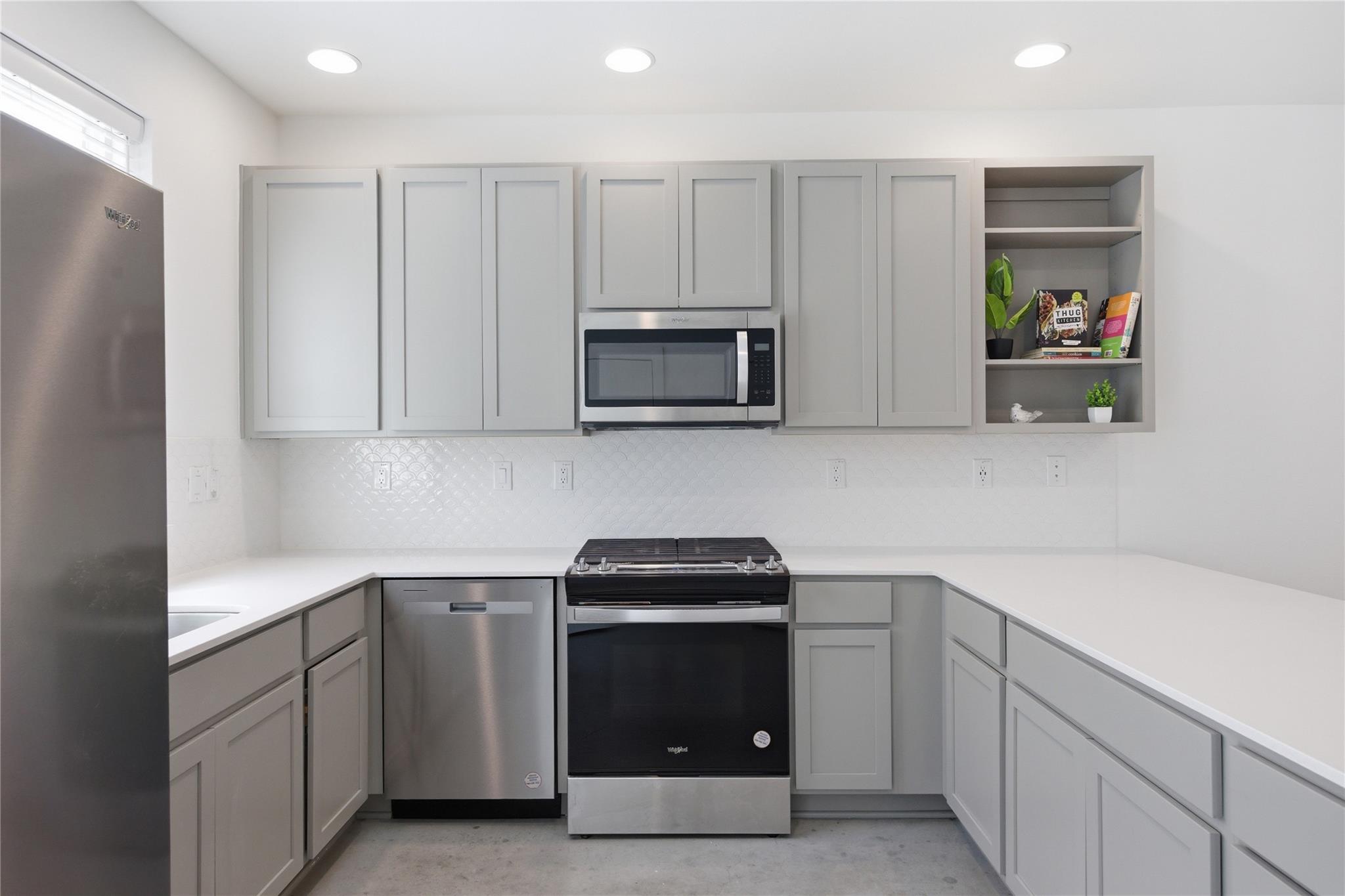 814 N Bluff Dr # 74, Austin, TX 78745