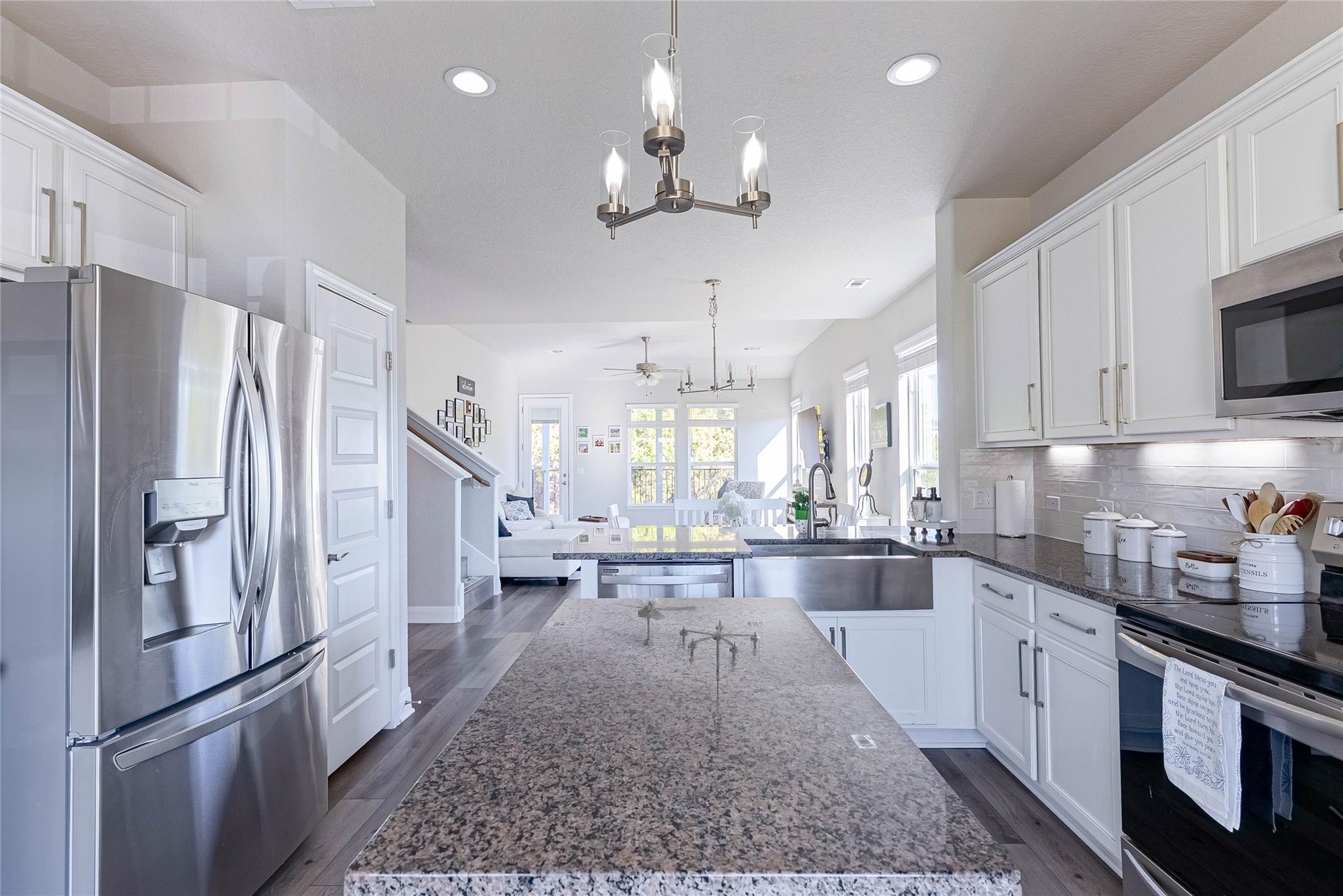 3204 Burnside Cir, Lago Vista, TX 78645