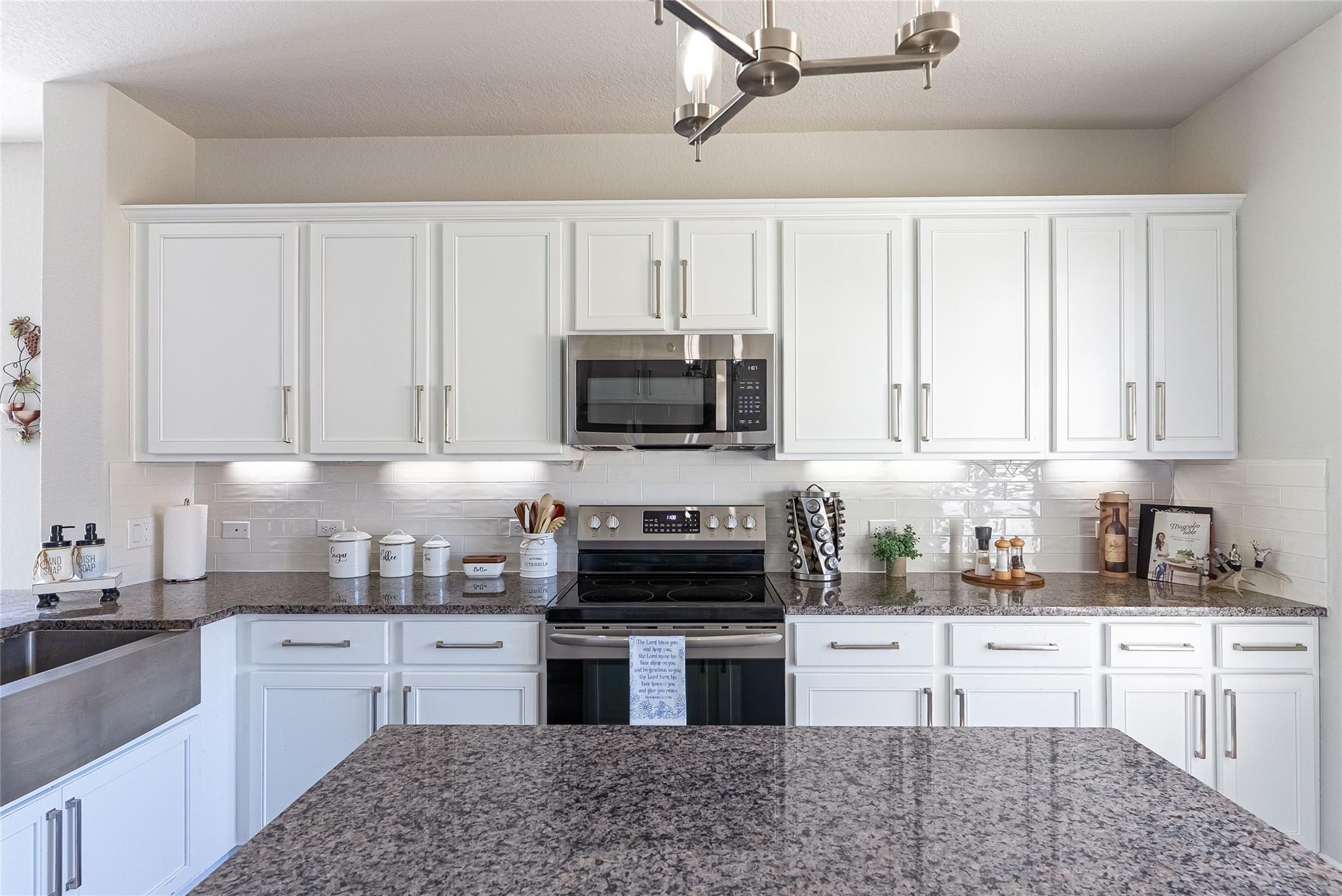 3204 Burnside Cir, Lago Vista, TX 78645