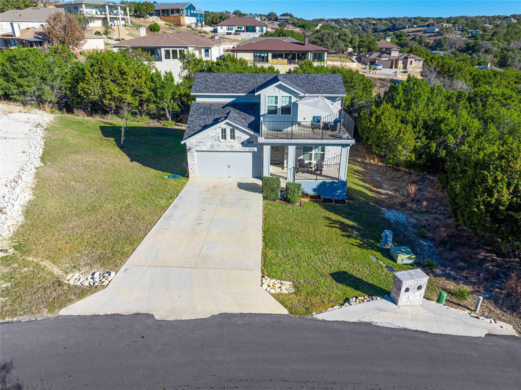 3204 Burnside Cir, Lago Vista, TX 78645
