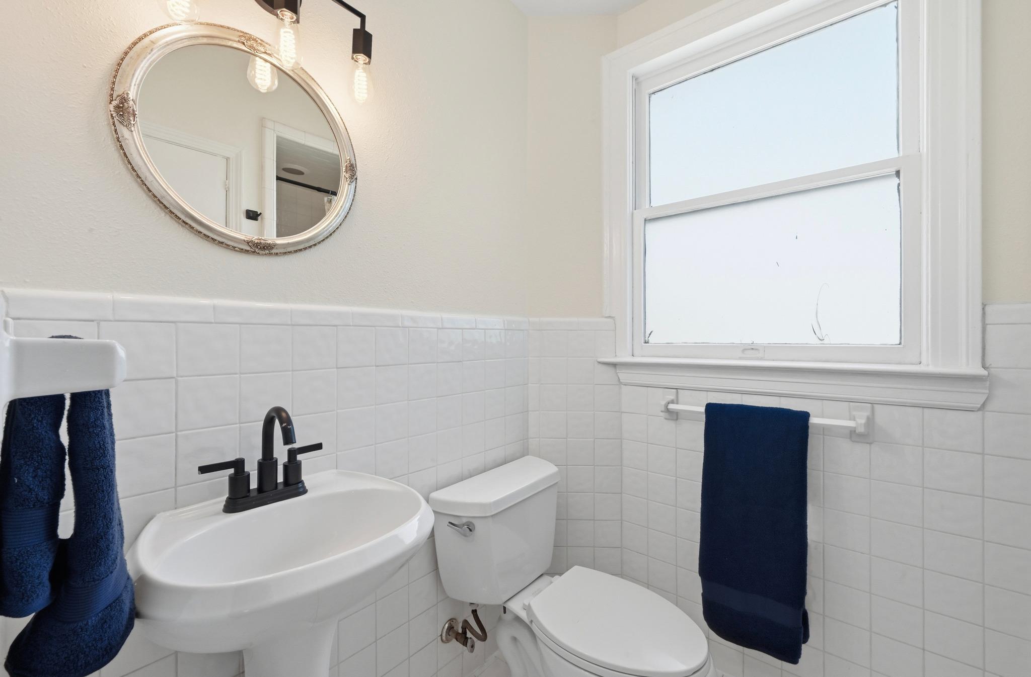 1403 Windsor Rd # A, Austin, TX 78703