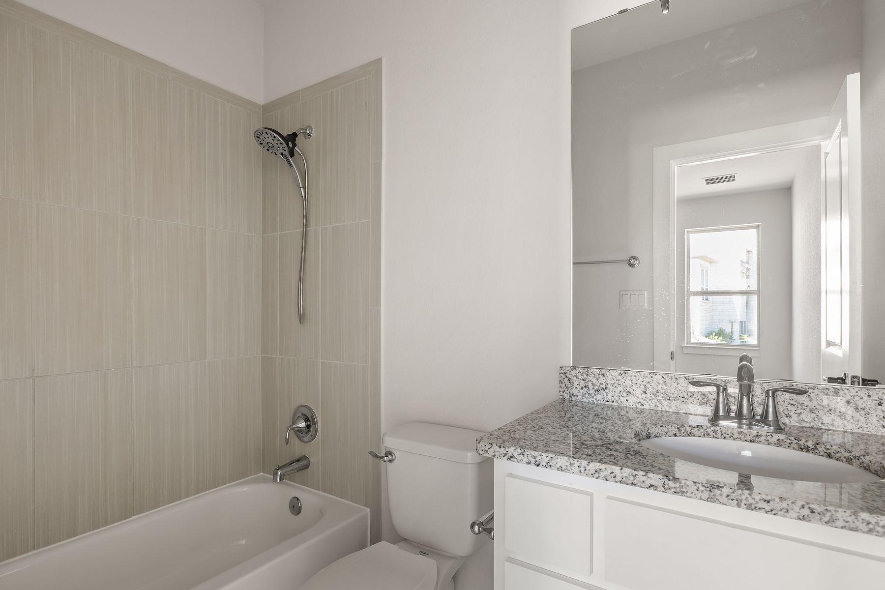 1316 Da Vinci Trl, Leander, TX 78641