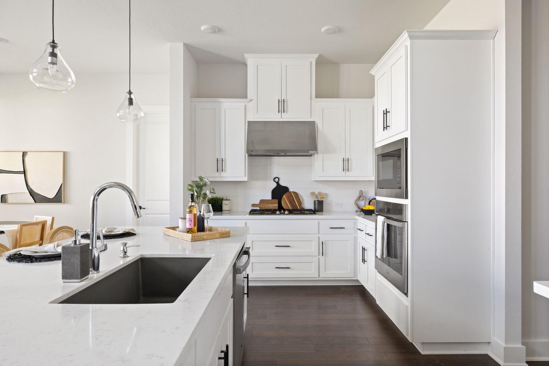 1316 Da Vinci Trl, Leander, TX 78641